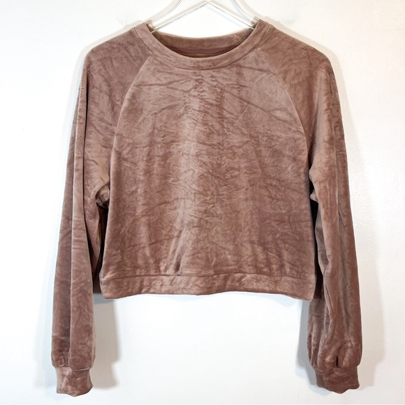 UGG Beckner Cropped Sweatshirt Long Sleeve Cropped Crewneck Velvet Plush XL - Picture 3 of 12